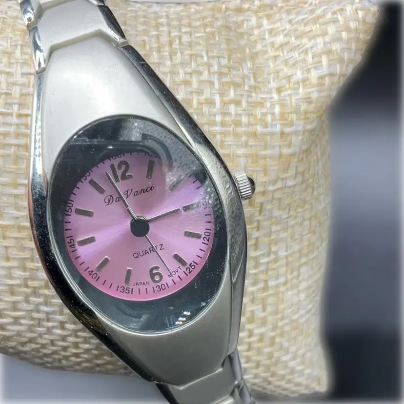Da Vanci Pink Face Silver Tone Band Watch
