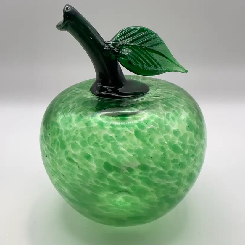 Vintage Style Hand-blown Green Art Glass Apple Paperweight