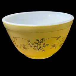27. Vtg Pyrex Shenandoah Mixing Bowl #401 Nesting 750 ml Yellow with Green Flowers