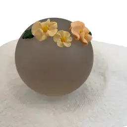 Daisyglas Company Campbell CA Vintage Frosted Lucite 3D Flower Appliqué Paperweight - 3.5”