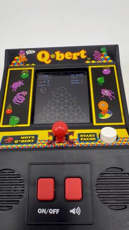 Q*BERT Mini Handheld Arcade Cabinet Classic Video Game 2016 TESTED WORKS 5.75"