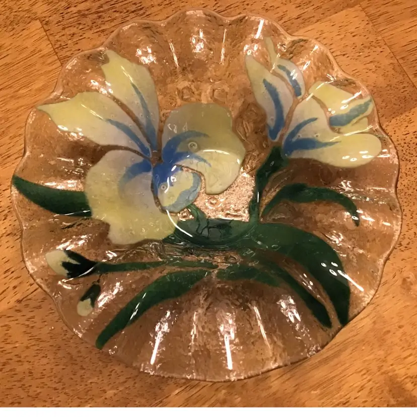Sydenstricker Fused Art Glass Dish Bowl Ruffled Edge Floral Orchid