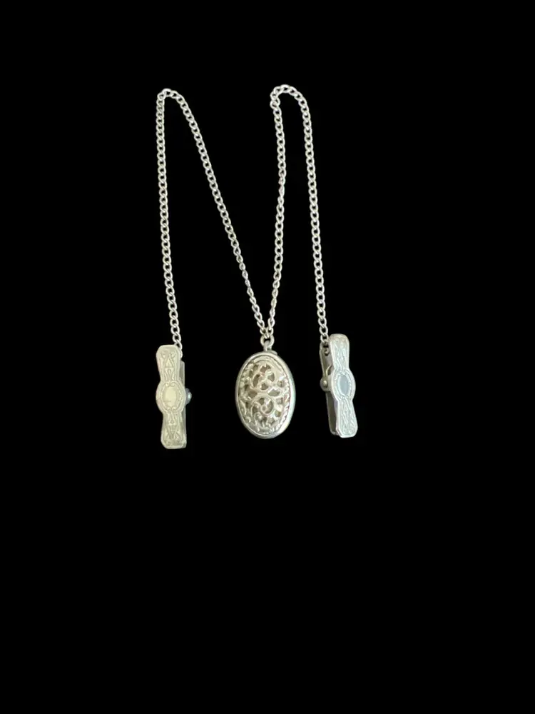 Edwardian Filigree Silver Tone Sweater Lingerie Clip Necklace #of-c