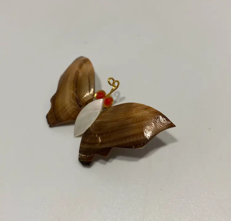Vintage Butterfly Brown Shell Wings, Mother of Pearl Body Pin/Brooch