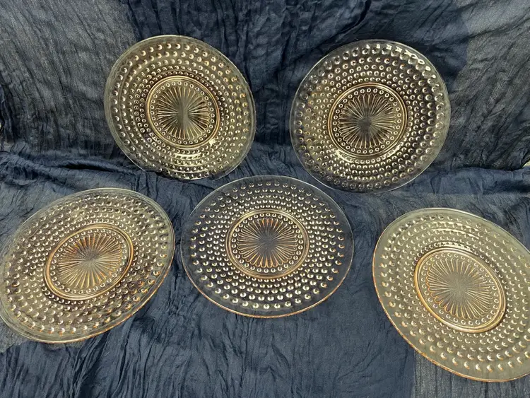 Hobnail Pink Depression Vintage Plates (5)