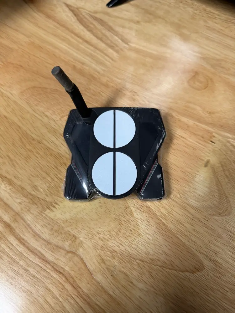New In Plastic Odyssey Tour Lined Two Ball Putter Head
