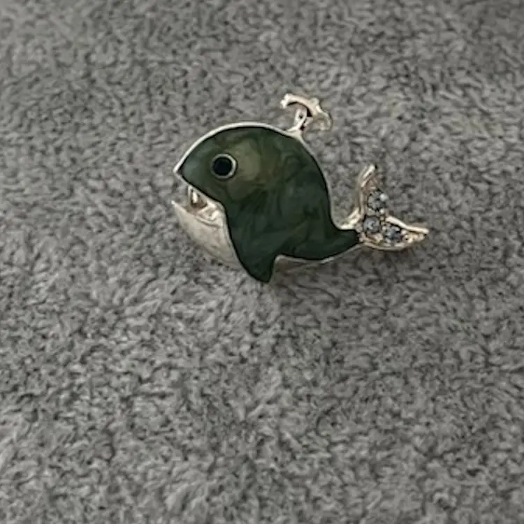 Set Of 2 Nautical Pins—Silver Tone Enameled Whale and Gold Tone Seashell