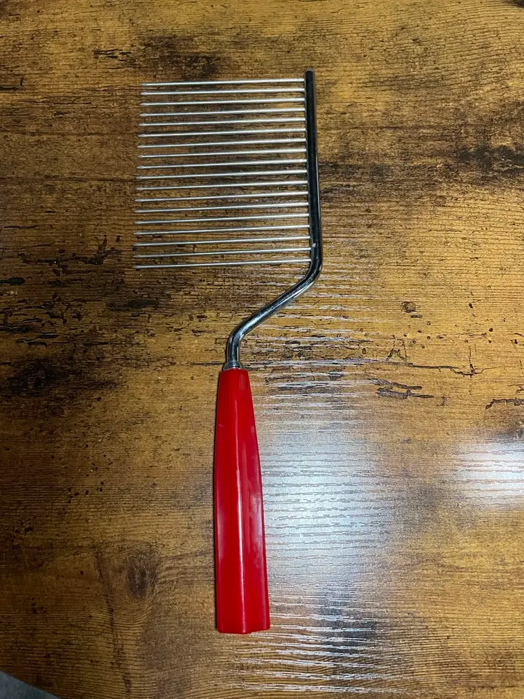 Vintage Cake Breaker With Bakelite Handle