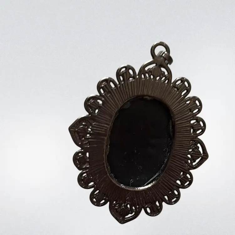 Cameo Pendant