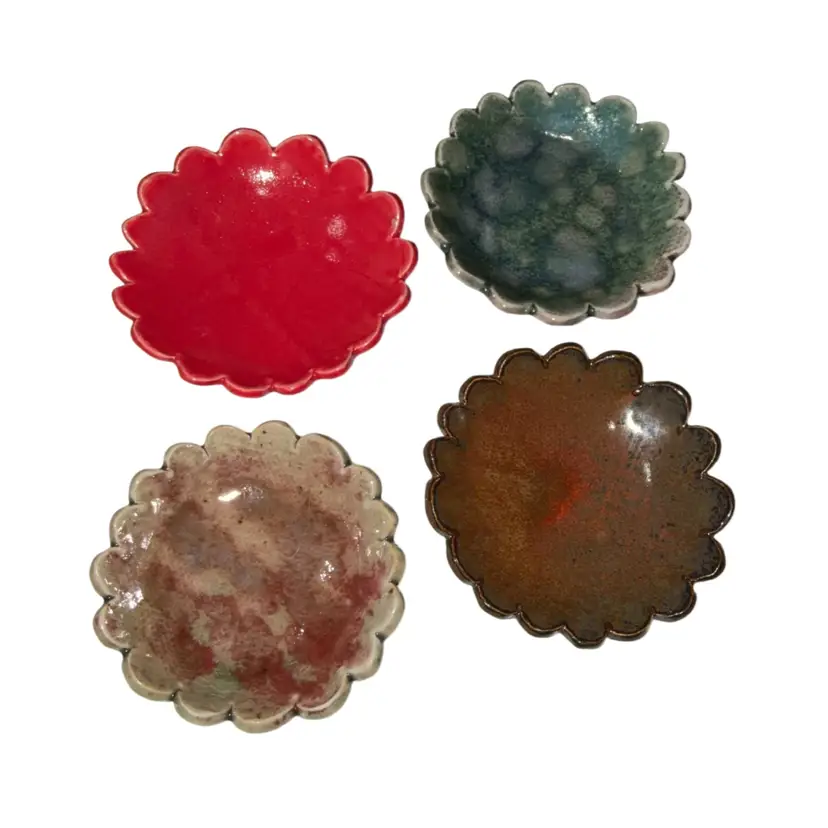 Set Of 4 Studio Pottery Folk Art Glazed Flower 🌼 Trinket Catch All Dishes Coasters Handmade Signed