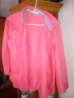 Casual Pink Button-Up Shirt