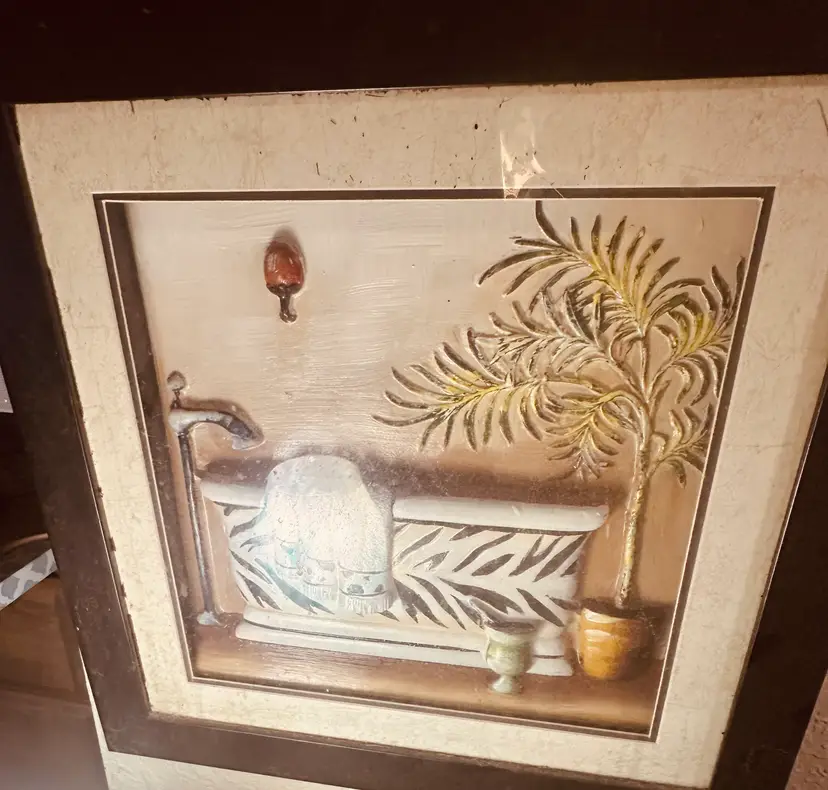 72. VTG 3D Resin wall plaque w/bathtub and tropical palm tree