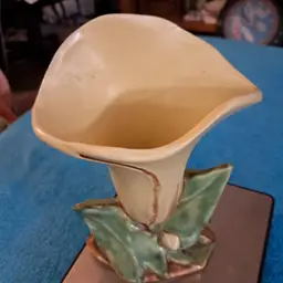 Mc Coy Vase Calla Lily 1947