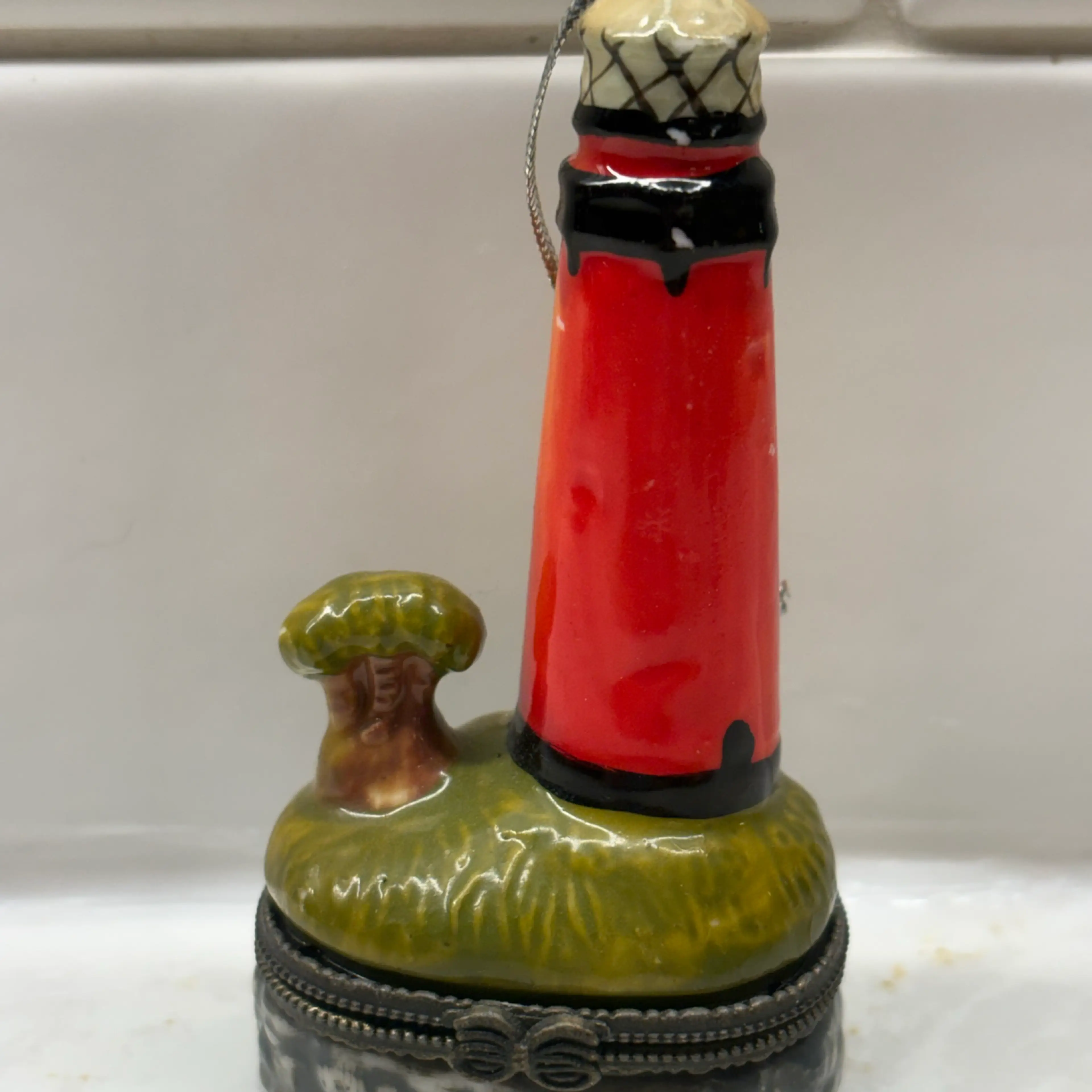 Image 1 of 4