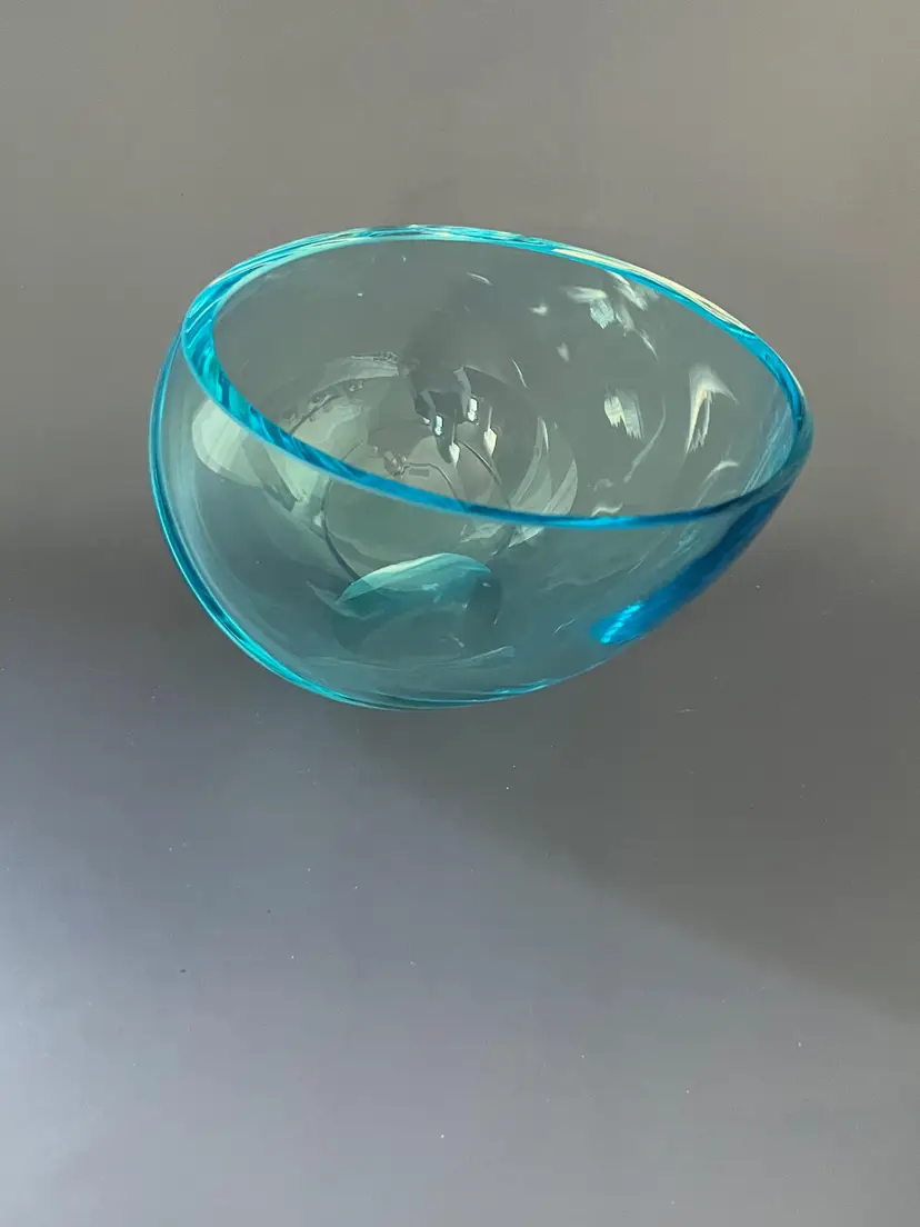 Miller Rogaska Crystal Aqua Blue Echo Glass Bowl Reed & Barton