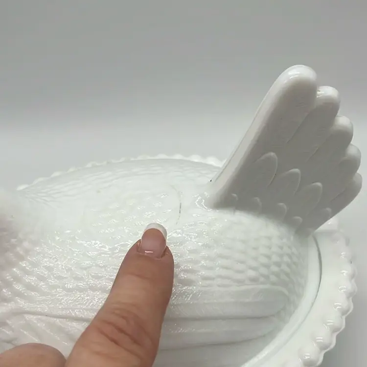 Vtg. Indiana Milk Glass Co. White Hen On Nest 7"