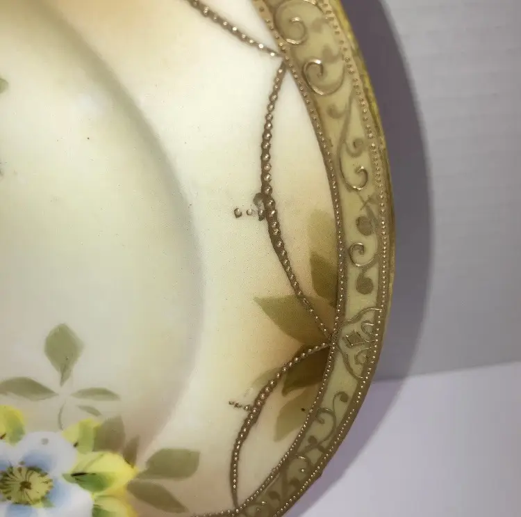 VINTAGE HAND PAINTED NIPPON Raised GOLD TRIM Pink Flowers 9’’ Plate