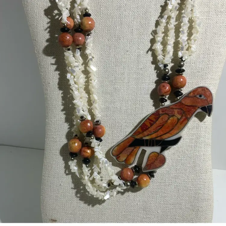 Parrot On 4 Strands Of Coral Necklace, Vintage 60’s, Parrot head! 
