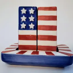 Americana Salt And Pepper Shaker Set