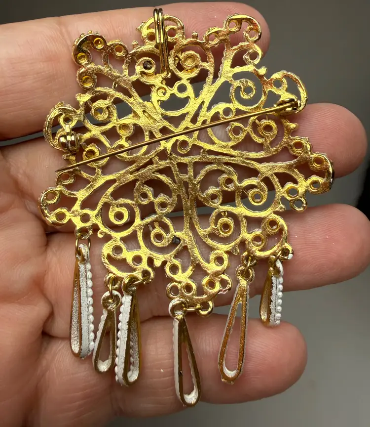 Vintage White Enamel Filigree Lacy Brooch Pin or Pendant Articulated Dangles 1960s-1970s
