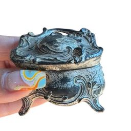 Jewelry casket