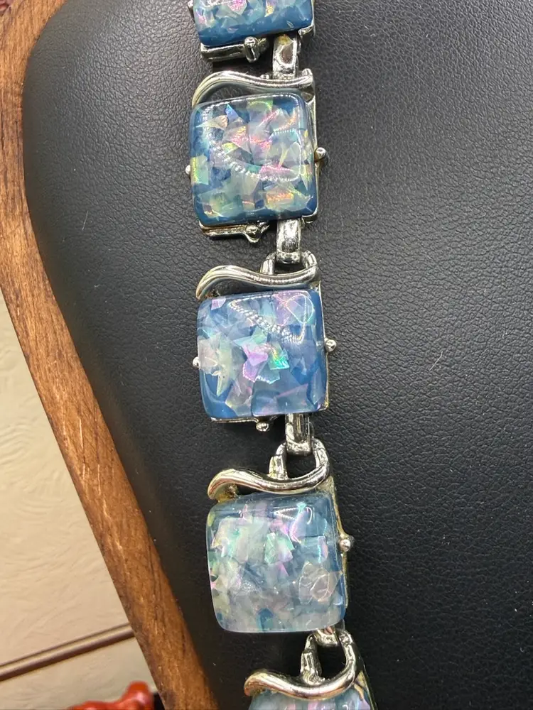 Coro Mid-Century Blue Confetti Lucite Parure - Necklace And Bracelet Set