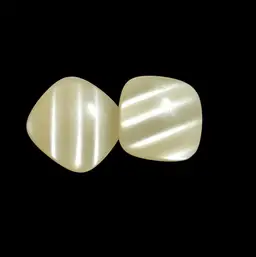 Vintage 80s Cream Iridescent "Moonglow" Button Clip-On Earrings – Minimalist Chic