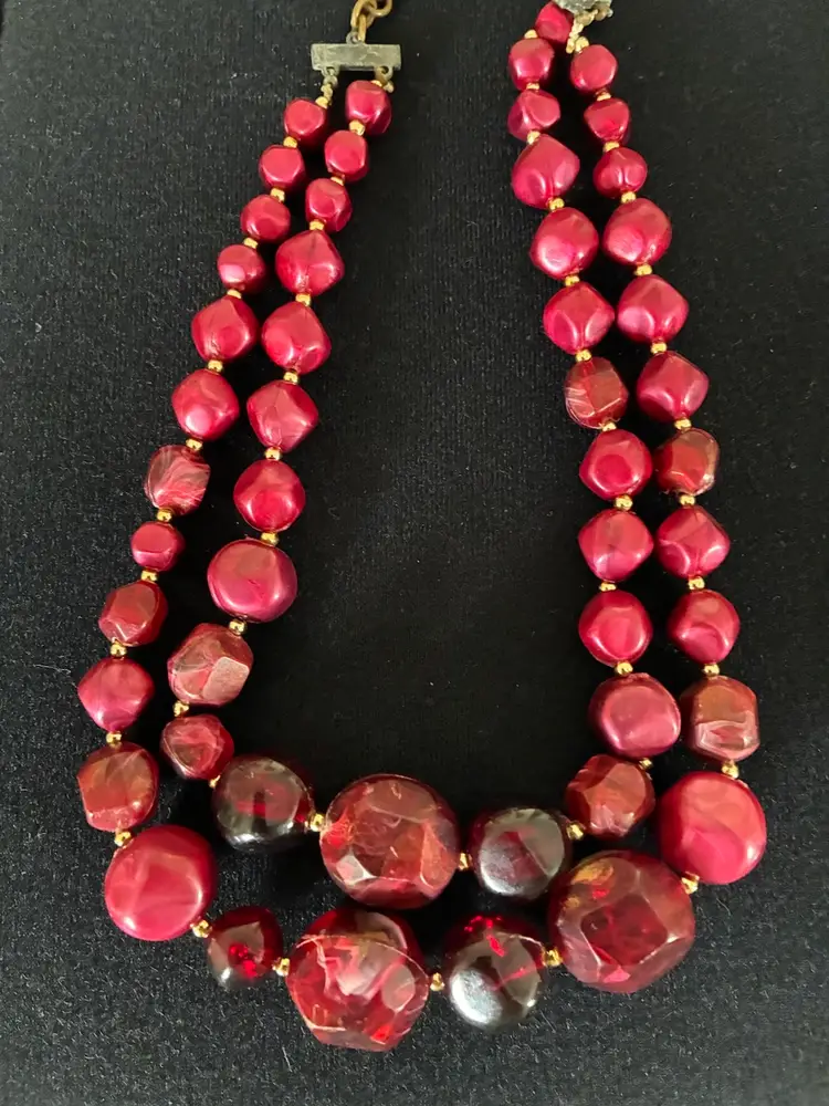 Costume Jewelry Lot~(6) Necklaces