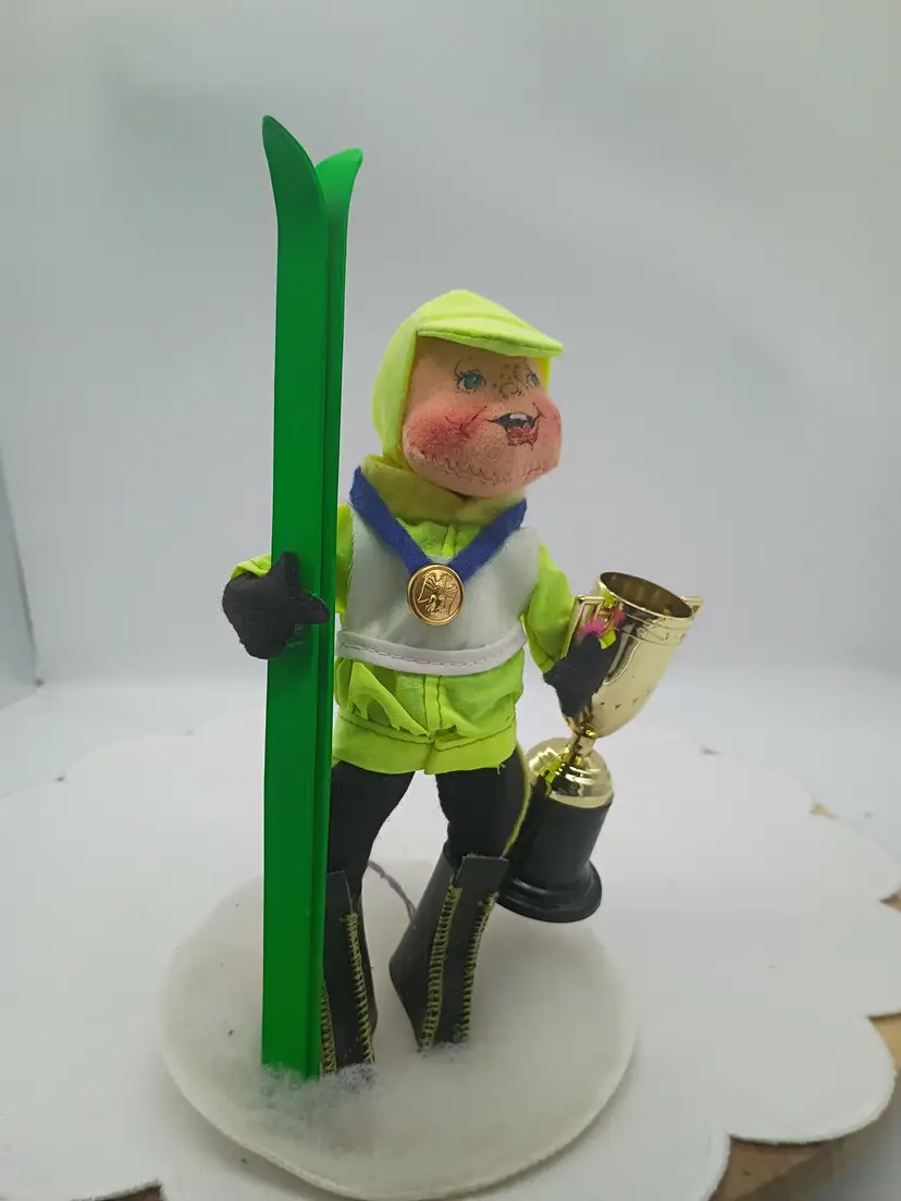 Vintage Annalee 1991 Victory Gold Medal Skier 8" #991391 NEW with hang tags