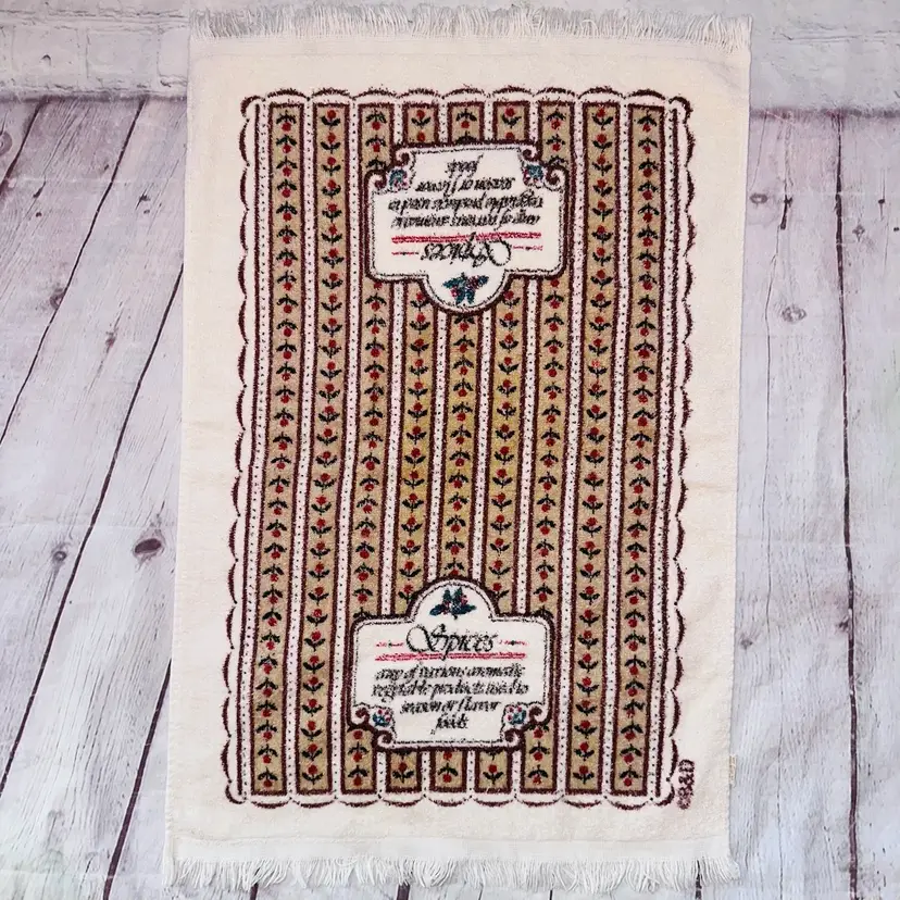 NOS Vintage Hard To Find Unused B & D Spices Fringed Kitchen Hand Towel
