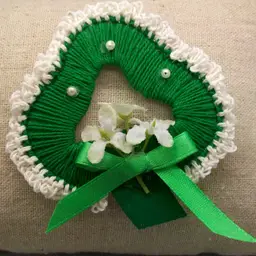 Handmade Crochet Green Shamrock St Paddy's Day Lapel Pin White Silk Flowers Accent 3" x 2.75"