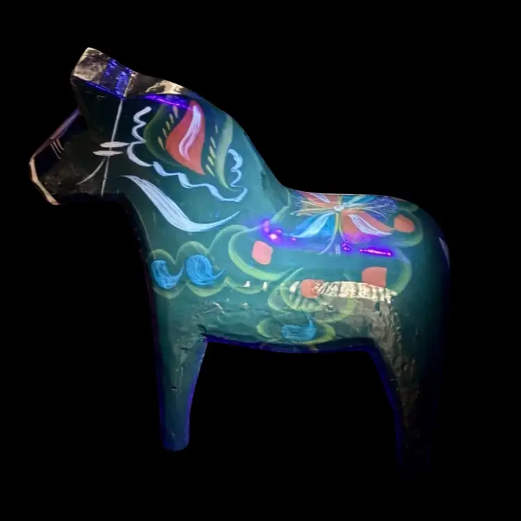 Vintage. 8.5” Large Swedish Dala Horse Folk Art Akta Dalahemslojd G. A. Olsson, 8.5”x 7.5”, Org. Label, UV Reactive