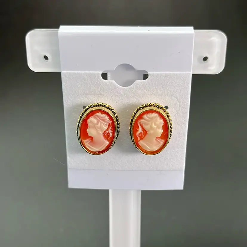 S. Lind HGE Lindenwold Cameo Earrings, Pierced 3/4” Long