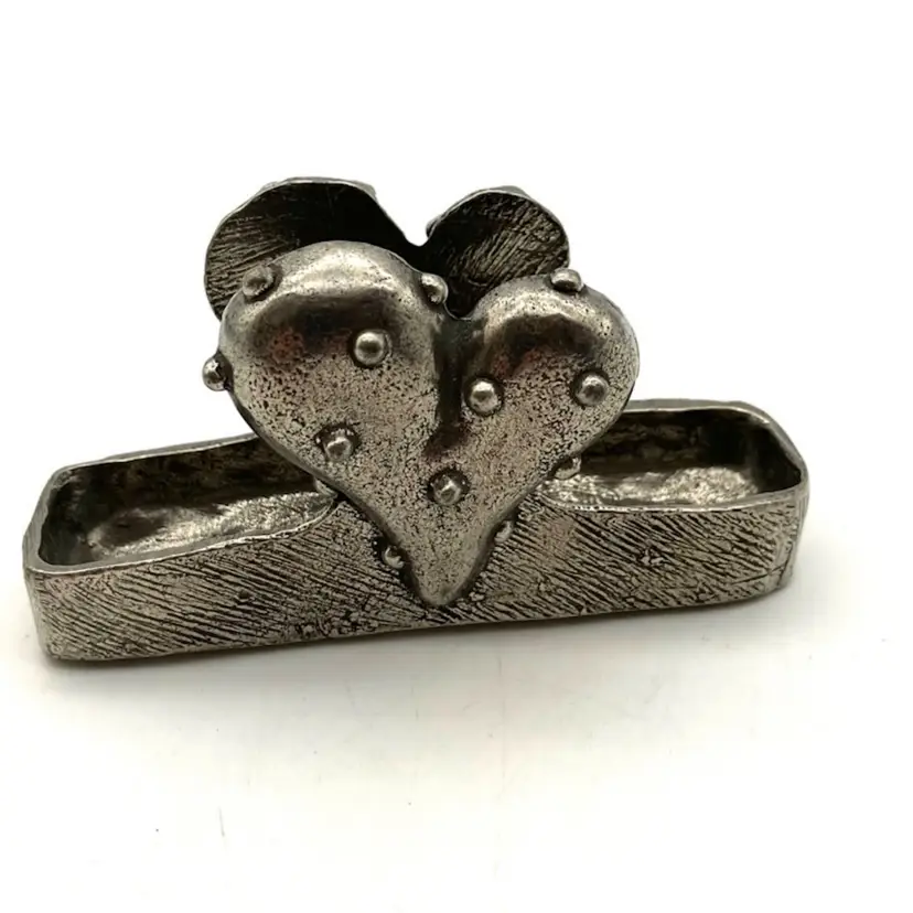 BIN - Pewter Prickly Heart Business Card Holder