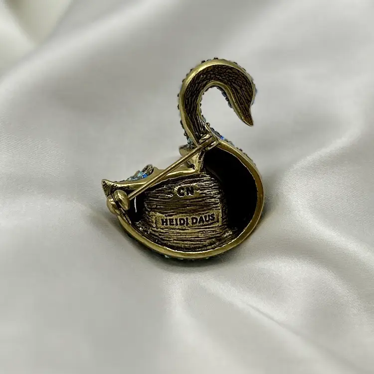Heidi Daus Swarovski Crystal Swan Brooch Pin Pave Set w Pearl
