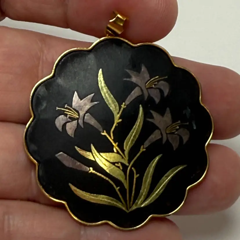 Vintage Japanese Amita Damascene Purple Lily Pendant Round Scalloped Gold Tone