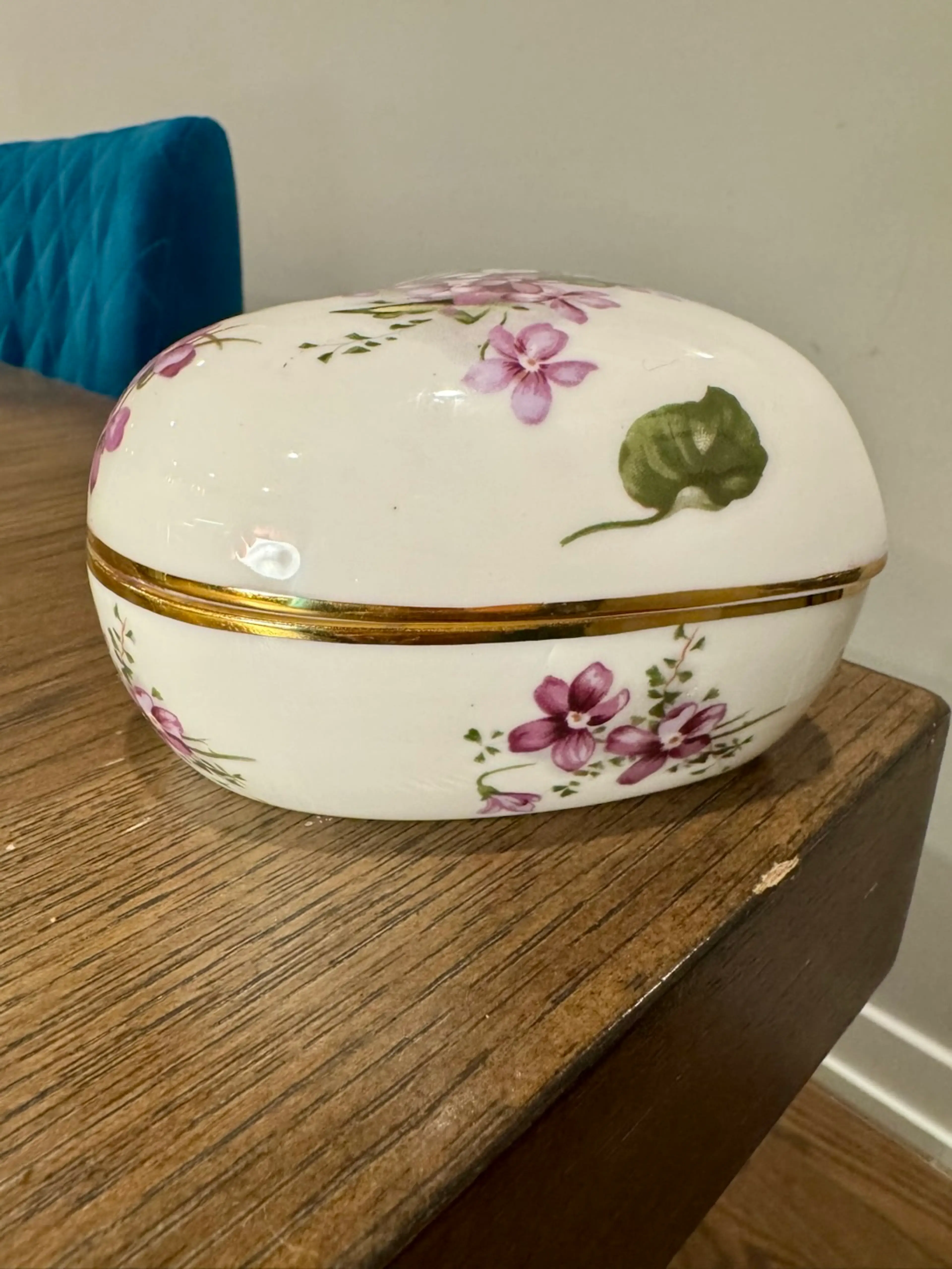 Image 2 of 4