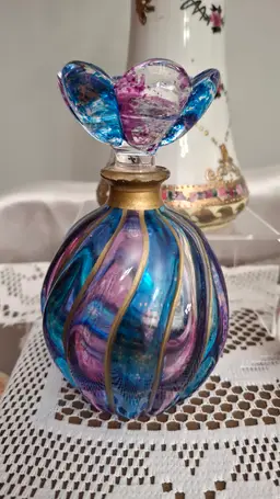 #01 - 211 Vintage Illusions 24% Lead Crystal Perfume Bottle – Iridescent Purple & Blue