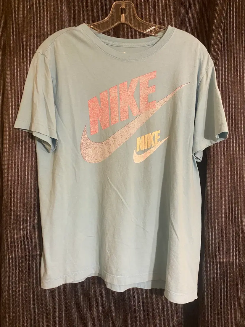 Nike Tee Men's Size Medium Light Blue Retro Faded Style Short Sleeve T-Shirt
