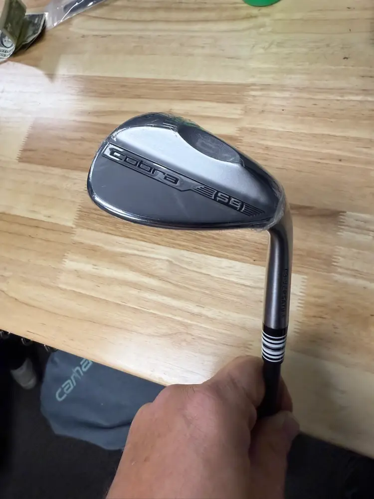 Brand New In Plastic Custom Built Cobra Snakebite One Length 52deg Gap Wedge