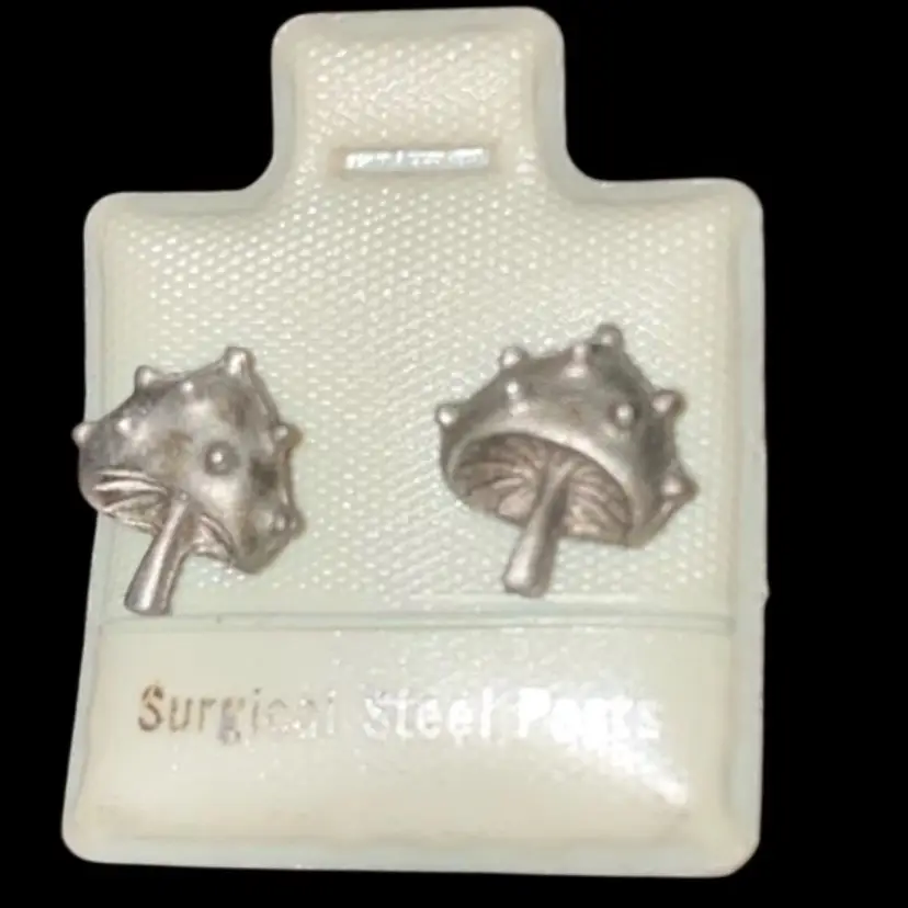 #22- New Old Stock Vintage 1980S Pewter Post Earrings As Pictured