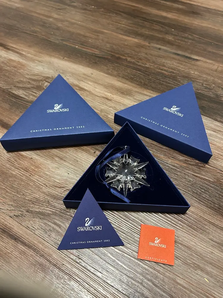 Swarovski 2002 Annual Christmas Ornament Crystal Snowflake Austria-3”