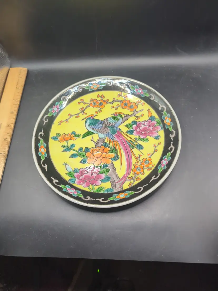 JAPANESE PORCELAIN FAMILLE NOIRE CHRYSANTHEMUM PHEASANT PRUNUS PLATE 8.25"