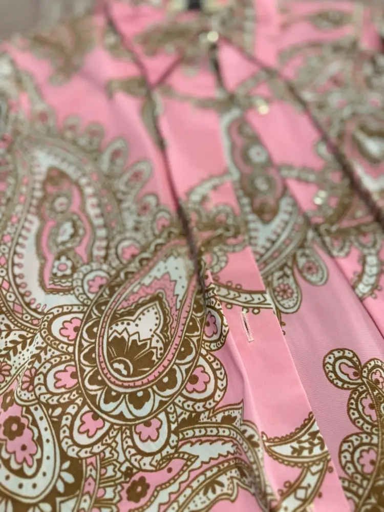 1960’s Dagger Collar Button Up