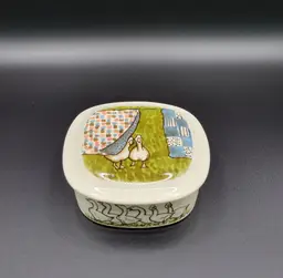 #01 Vintage Pfaltzgraff Country Collection by Bobbi Becker goose lidded trinket dish.