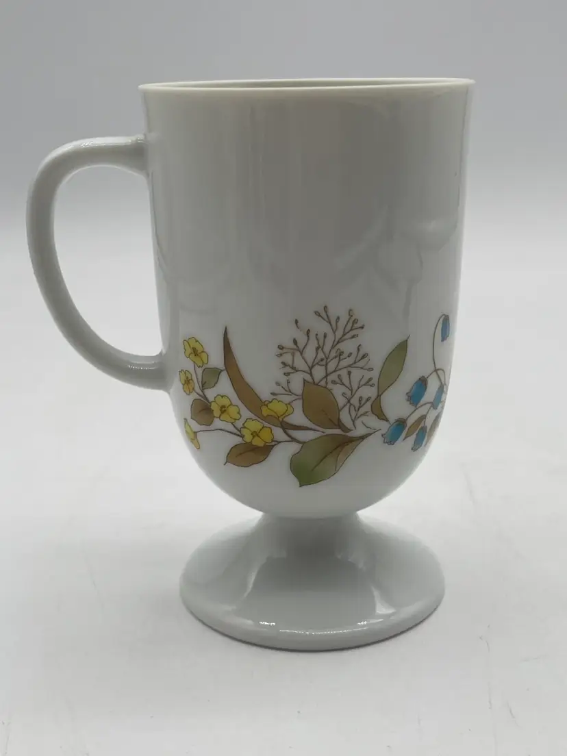 Vintage Floral Pedestal Coffee Mug
