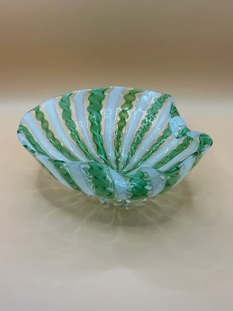 MURANO LATTICINO ART BLOWN GLASS BOWL GREEN AND WHITE VINTAGE 6.5"