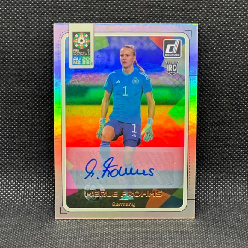 Merle Frohms 2023 Donruss Women’s World Bronze Autograph Germany Soccer Card