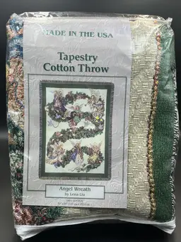 Lena Lou Angel Wreath Tapestry Cotton Throw