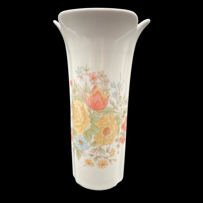 Vintage Otagiri Porcelain Cream Vase, Japan, Garden Flowers, 8 Inches, Tulip Top